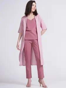 Saltpetre Pure Cotton Checked Shrug , V-Neck Top & Mid-Rise Trouser Co-Ords