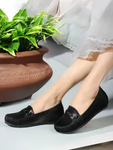 Carlton London Printed Buckle Detailed Wedge Heeled Pumps