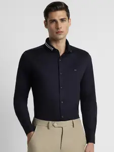 Peter England Slim Fit Opaque Cotton Formal Shirt