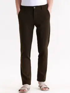 Red Flame Men Mid-Rise Cotton Slim Fit Trousers