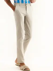 Red Flame Men Mid-Rise Cotton Slim Fit Trousers