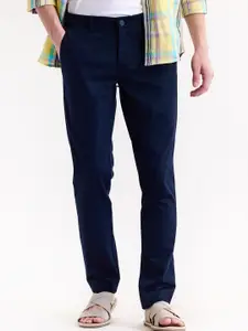 Red Flame Men Mid-Rise Cotton Slim Fit Trousers