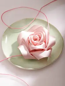 Rubans Voguish Pastel Pink Rose Pendant Choker