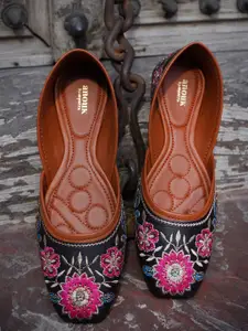 Anouk Brown Embellished Round Toe Mojaris