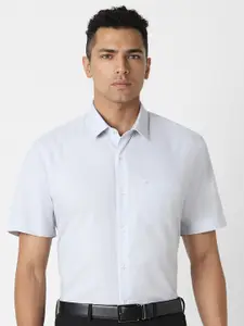 Peter England Spread Collar Regular Fit Formal Shirt