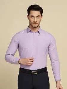 TAHVO Smart Slim Fit Spread Collar Formal Shirt