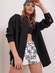 Fab Star Comfort Spread Collar Long Sleeves Cotton Casual Shirt