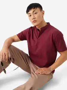 The Souled Store Men Mandarin Collar T-shirt