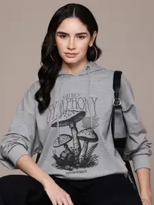 The Roadster Lifestyle Co. Drop-Shoulder Printed Oversized Hooded Sweatshirt