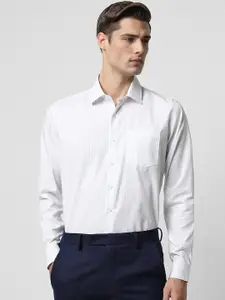 Van Heusen Slim Fit Grid Tattersall Checks Opaque Cotton Formal Shirt