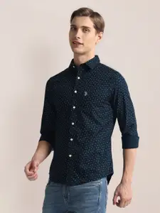 U.S. Polo Assn. Micro Ditsy Printed Spread Collar Curved Casual Shirt