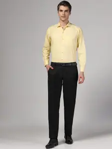 TAHVO Solid Spread Collar Formal Shirt With Trousers