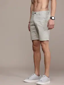Roadster Men Solid Chino Shorts