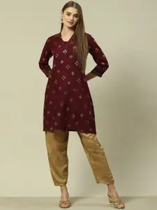 Rangriti V Neck Embellished Kurta