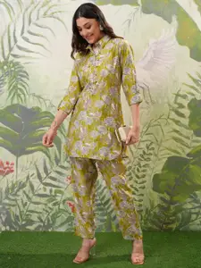 Vishudh Green Floral Printed Shirt Collar Top &Trouser Co-Ords
