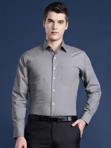 Hancock Men Slim Fit Solid Formal Shirt