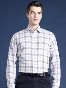 Hancock Men Slim Fit Checked Formal Shirt