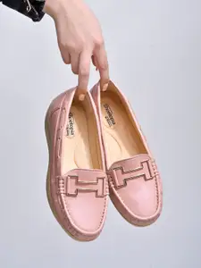 Shoetopia Girls Buckle Detailed Loafers