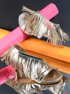 THE WHITE POLE Open Toe Tassels Detail Slim Heels