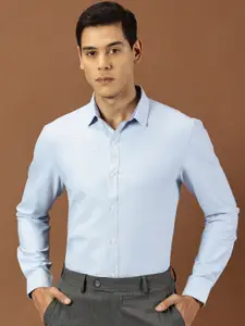 INVICTUS Original Slim Fit Spread Collar Cotton Formal Shirt