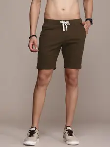 Roadster Men Solid Mid-Rise Shorts