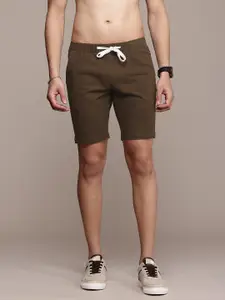 Roadster Men Solid Mid-Rise Shorts