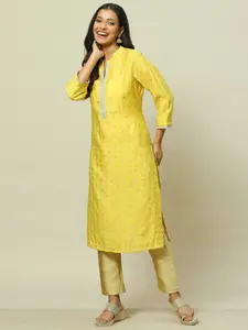 Rangriti Floral Printed Mandarin Collar Gotta Patti Straight Kurta