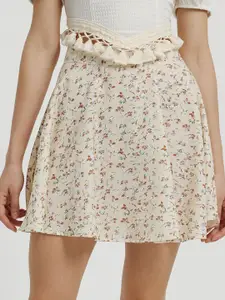 LULU & SKY Floral Printed A-Line Mini Skirt
