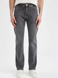 DeFacto Women Clean Look Light Fade Pure Cotton Stretchable Whiskers Jeans