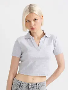 DeFacto Women Applique Polo Collar T-shirt