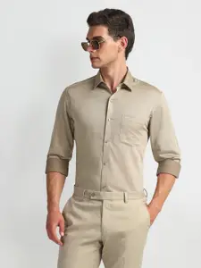 Arrow Slim Fit Spread Collar Cotton Formal Shirt