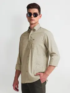 Arrow Sport Micro Ditsy Printed Spread Collar Curved Cotton Slim Fit Casual Shirt