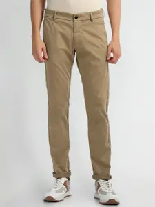 Arrow Sport Men Mid-Rise Zip Flat-Front Cotton Slim Fit Chinos Trouser