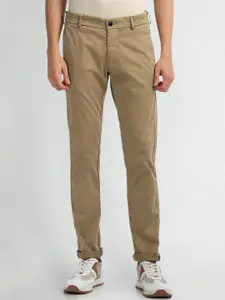 Arrow Sport Men Mid-Rise Zip Flat-Front Cotton Slim Fit Chinos Trouser