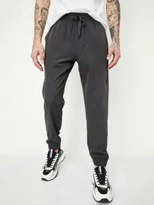 max Men Mid Rise Joggers