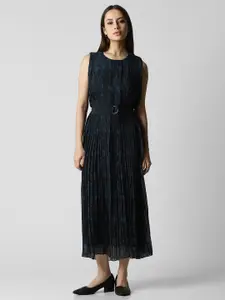 Van Heusen Woman Floral Printed Sleeveless Maxi Dress