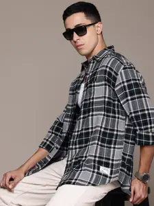The Roadster Lifestyle Co. Pure Cotton Relaxed Checked Casual Shirt