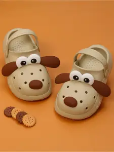 Yellow Bee Boys Self Design Clogs