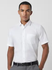 Peter England Cutaway Collar Cotton Regular Fit Formal Shirt