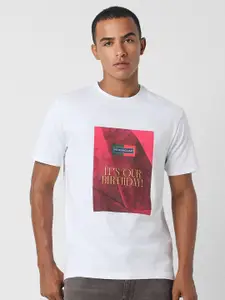 Peter England Round Neck Short Sleeves Typographic Printed Regular Fit Cotton T-shirt