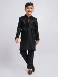 VASTRAMAY Boys Regular Sequinned Kurta with Pyjama