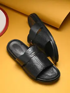 Egoss Men Self Design Sliders