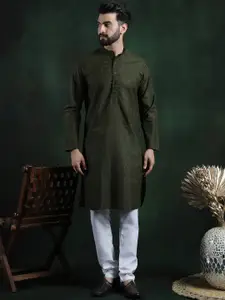 SOJANYA Men Embroidered Regular Thread Work Pure Cotton Kurta with Churidar