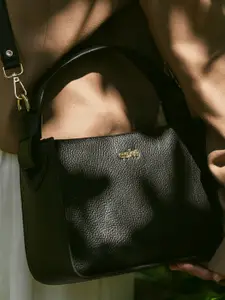 eske Women Green Solid Structured Shape Detachable Strap Leather Handheld HandBag