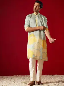 VASTRAMAY Floral Printed Straight Kurta With Pyjama