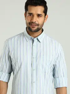Indian Terrain Men Classic Slim Fit Opaque Striped Casual Shirt
