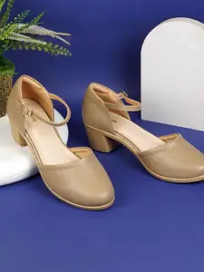 Mochi Women Block Pumps