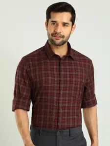 Indian Terrain Spread Collar Long Sleeves Classic Slim Fit Cotton Checked Formal Shirt