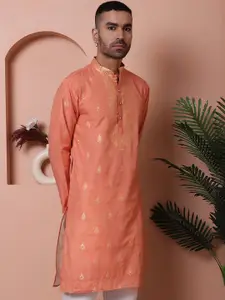 Jompers Men Floral Embroidered Kurta