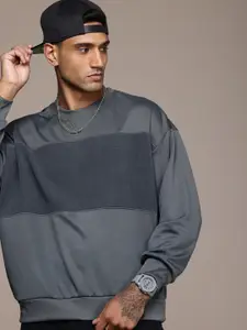 The Roadster Life Co. Fuzzy Detailed Relaxed Fit Sweatshirt